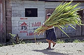 Pilcopata, village woman